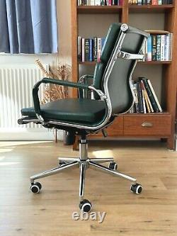 Chaise de bureau pivotante de directeur exécutif avec coussin doux de designer vert rétro