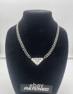 Collier Prada pour homme Milano Noir Chaîne en argent pendentif en chrome authentique vintage